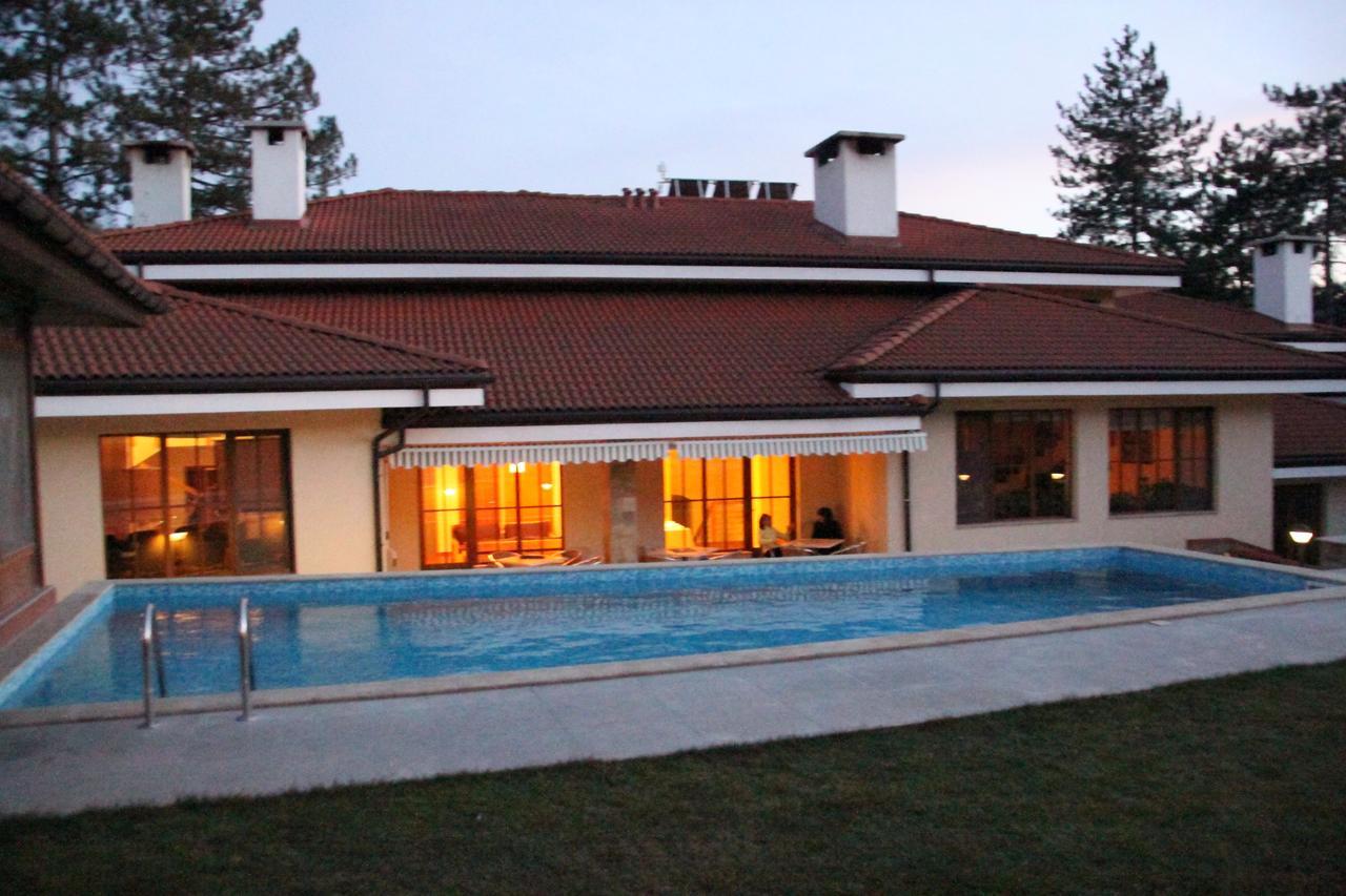 Nisovo Hotel Black Stork מראה חיצוני תמונה